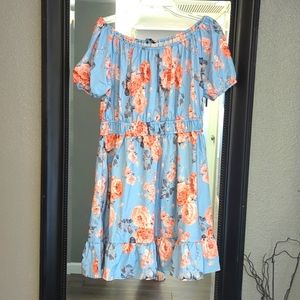 NWT Off the Shoulder midi Dress